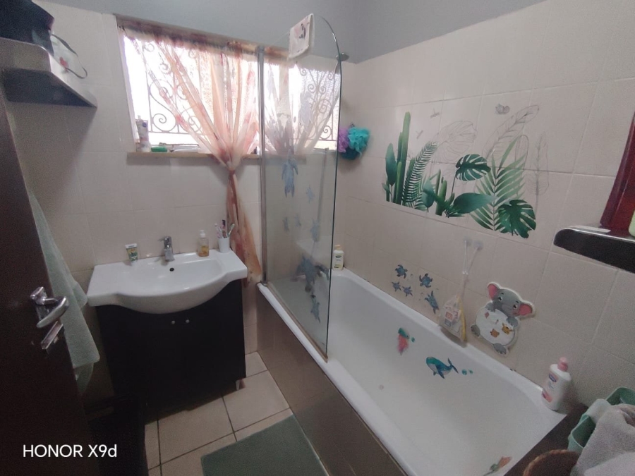 4 Bedroom Property for Sale in Dan Pienaar Free State